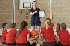 • 鼠辈！ 来源：Barça Universal🚨 西班牙人球迷对阵胡安·加西亚的横幅：